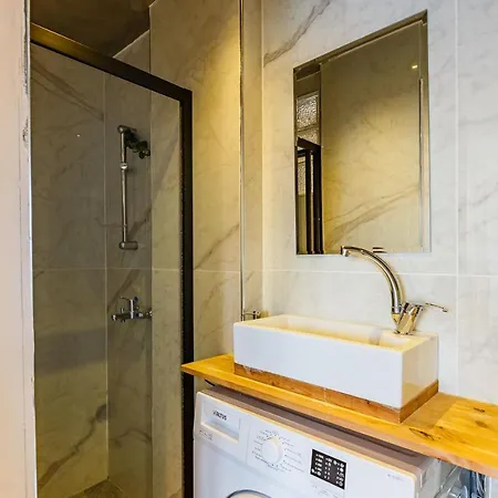 Comfortable House Near Golden Horn With An Amazing View In The Old City Of Istanbul