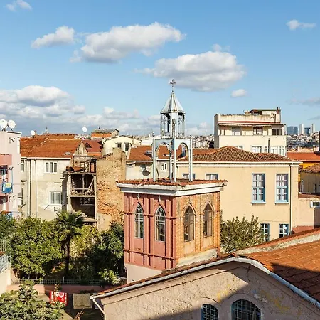 Comfortable House Near Golden Horn With An Amazing View In The Old City Of Istanbul *